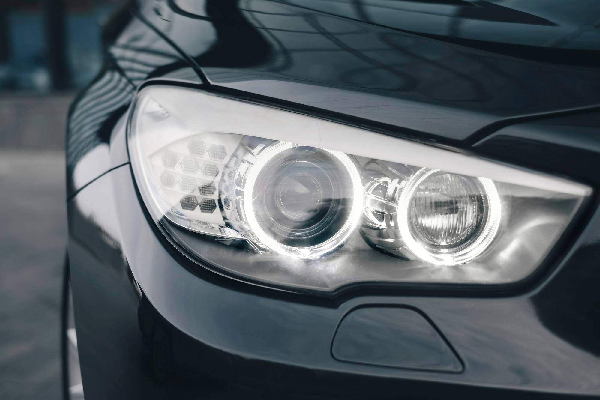 car-headlights-running-lights.jpg